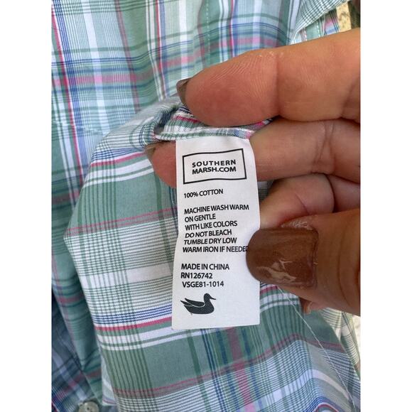 Southern Marsh Short Sleeve Button Down-Size Medium - Picture 4 of 5